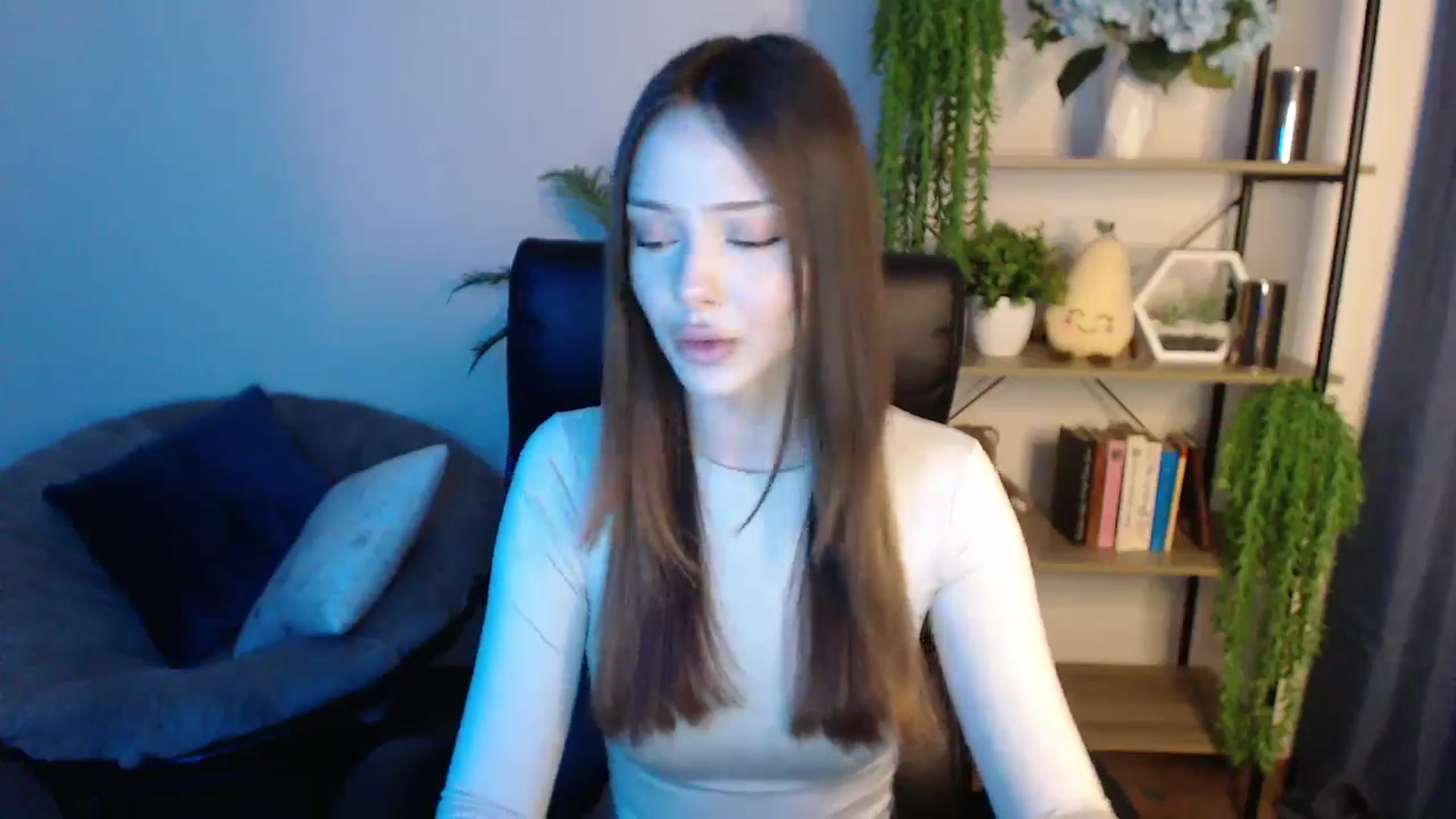 Gallery image thumbnail from KateManelli's myfreecams stream on, 02/26/2025, 09:54 image 12 of 20