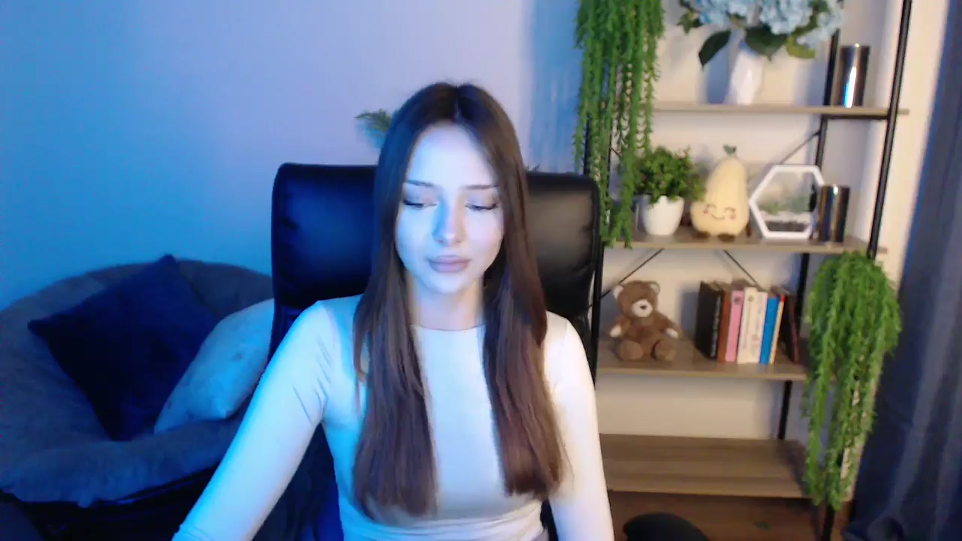 Gallery image thumbnail from KateManelli's myfreecams stream on, 02/26/2025, 13:18 image 12 of 20