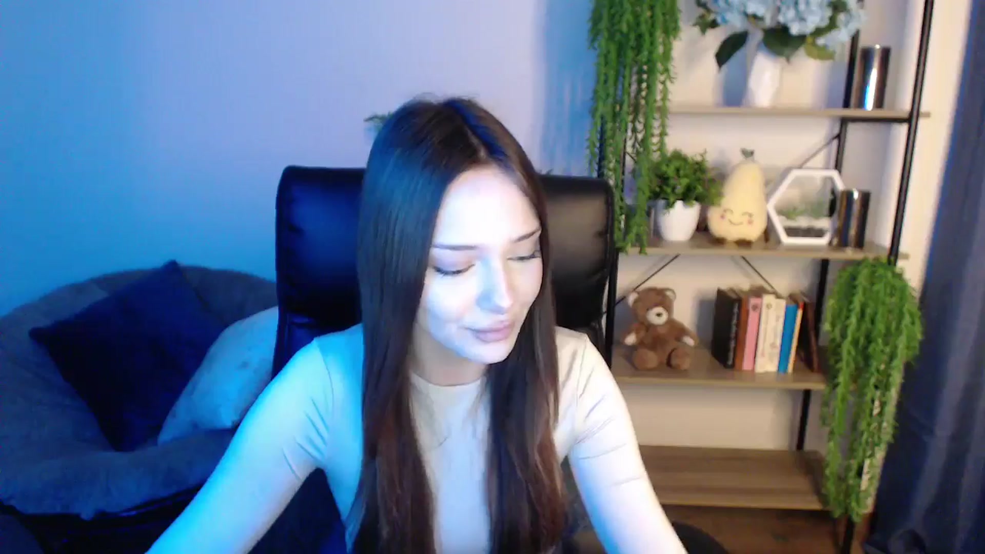 Gallery image thumbnail from KateManelli's myfreecams stream on, 02/26/2025, 13:18 image 15 of 20