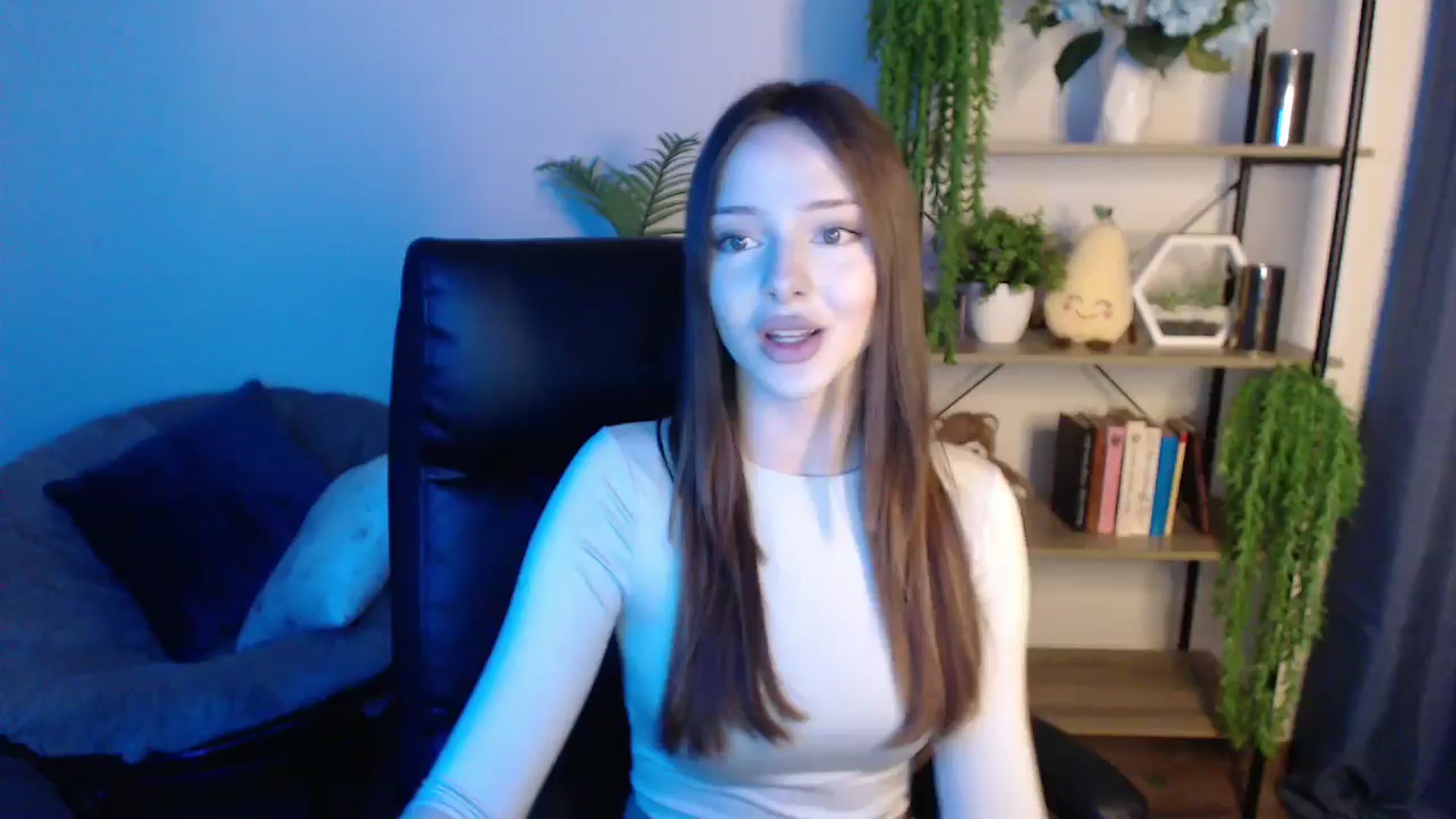Gallery image thumbnail from KateManelli's myfreecams stream on, 02/26/2025, 13:52 image 15 of 20