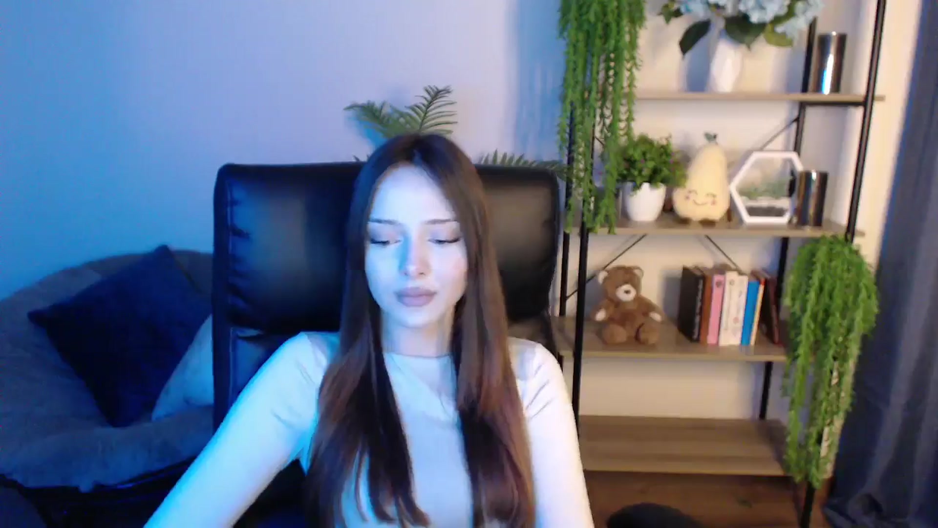 Gallery image thumbnail from KateManelli's myfreecams stream on, 02/26/2025, 13:52 image 7 of 20