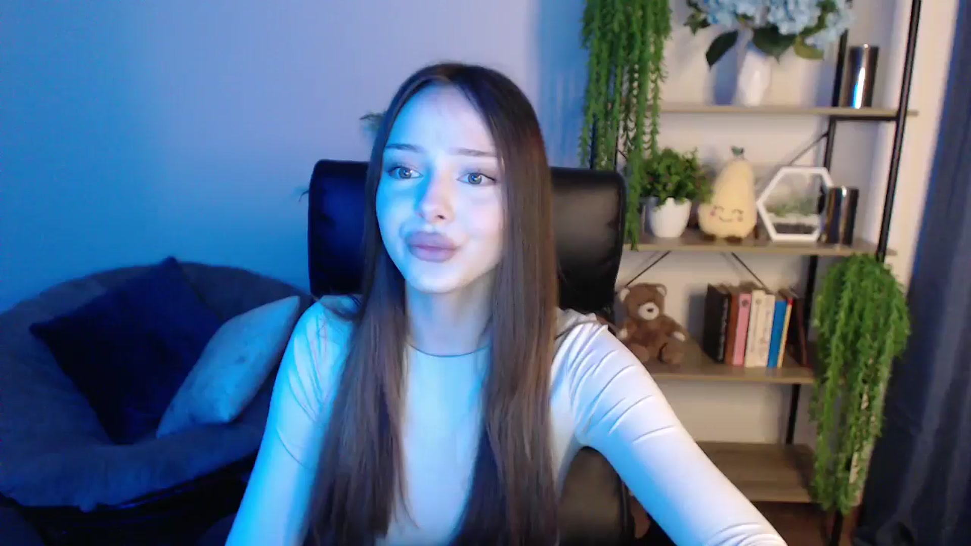 Gallery image thumbnail from KateManelli's myfreecams stream on, 02/26/2025, 13:52 image 1 of 20