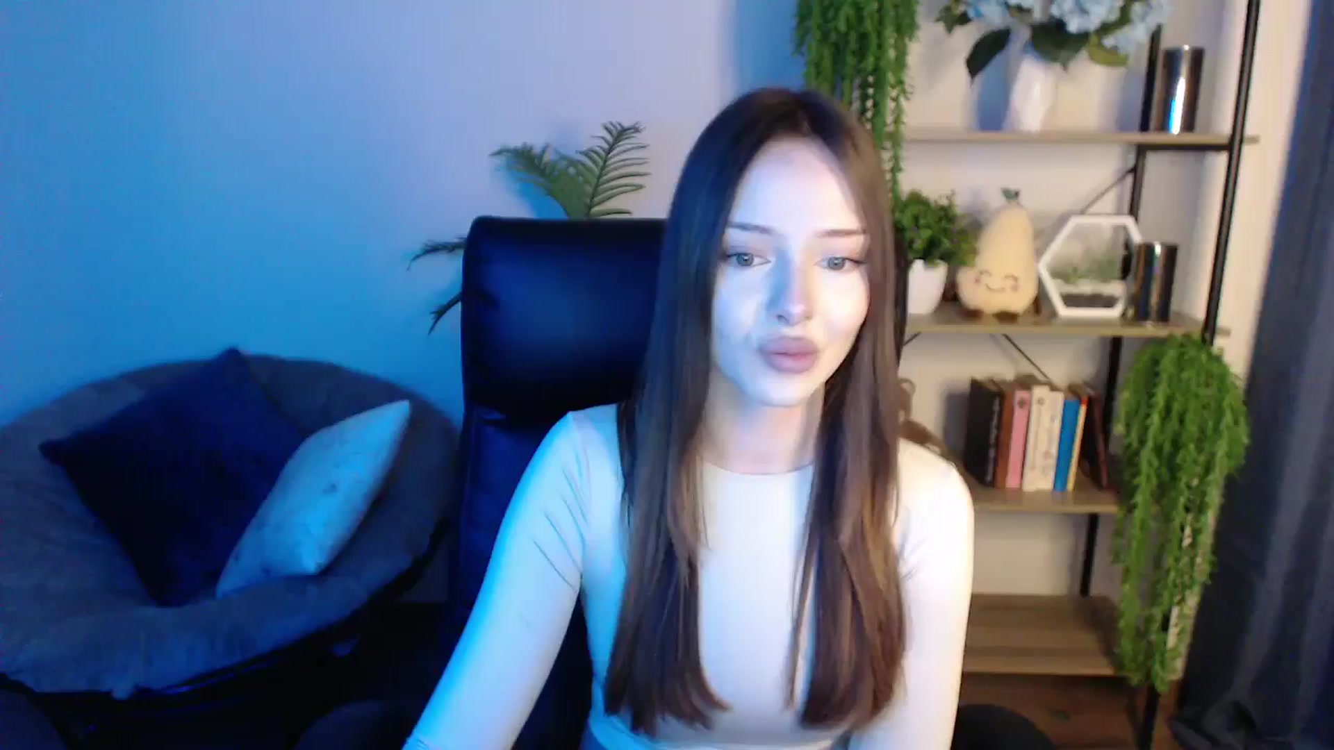 Gallery image thumbnail from KateManelli's myfreecams stream on, 02/26/2025, 13:52 image 18 of 20