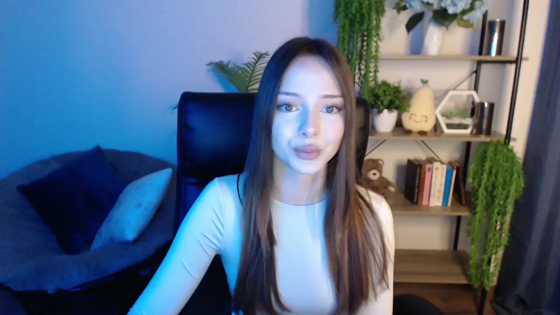 Gallery image thumbnail from KateManelli's myfreecams stream on, 02/26/2025, 13:52 image 14 of 20