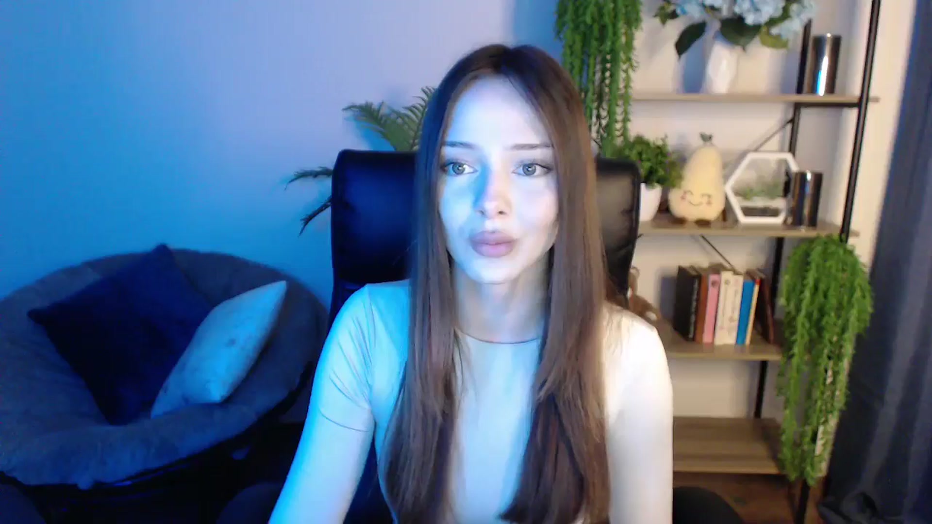 Gallery image thumbnail from KateManelli's myfreecams stream on, 02/26/2025, 14:51 image 18 of 20