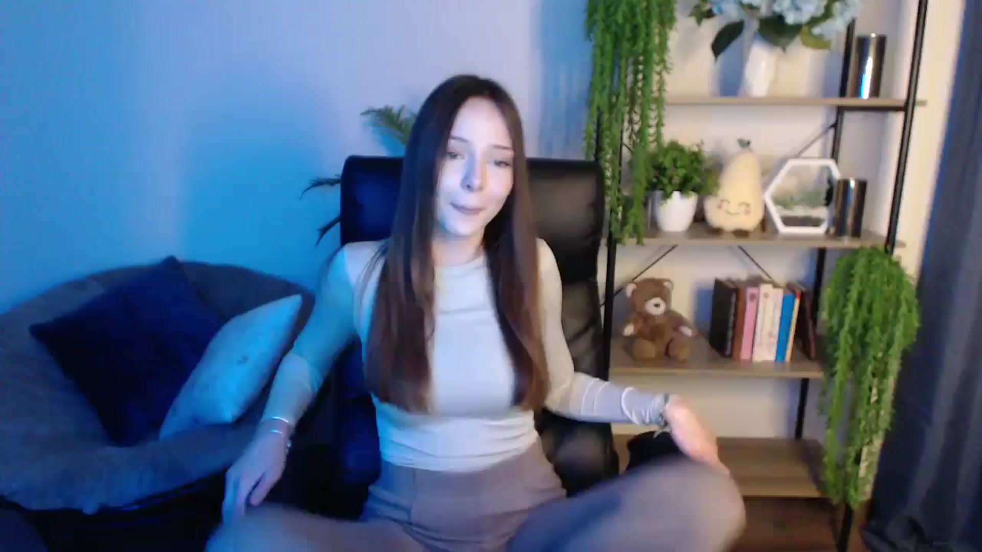 Gallery image thumbnail from KateManelli's myfreecams stream on, 02/26/2025, 14:51 image 2 of 20
