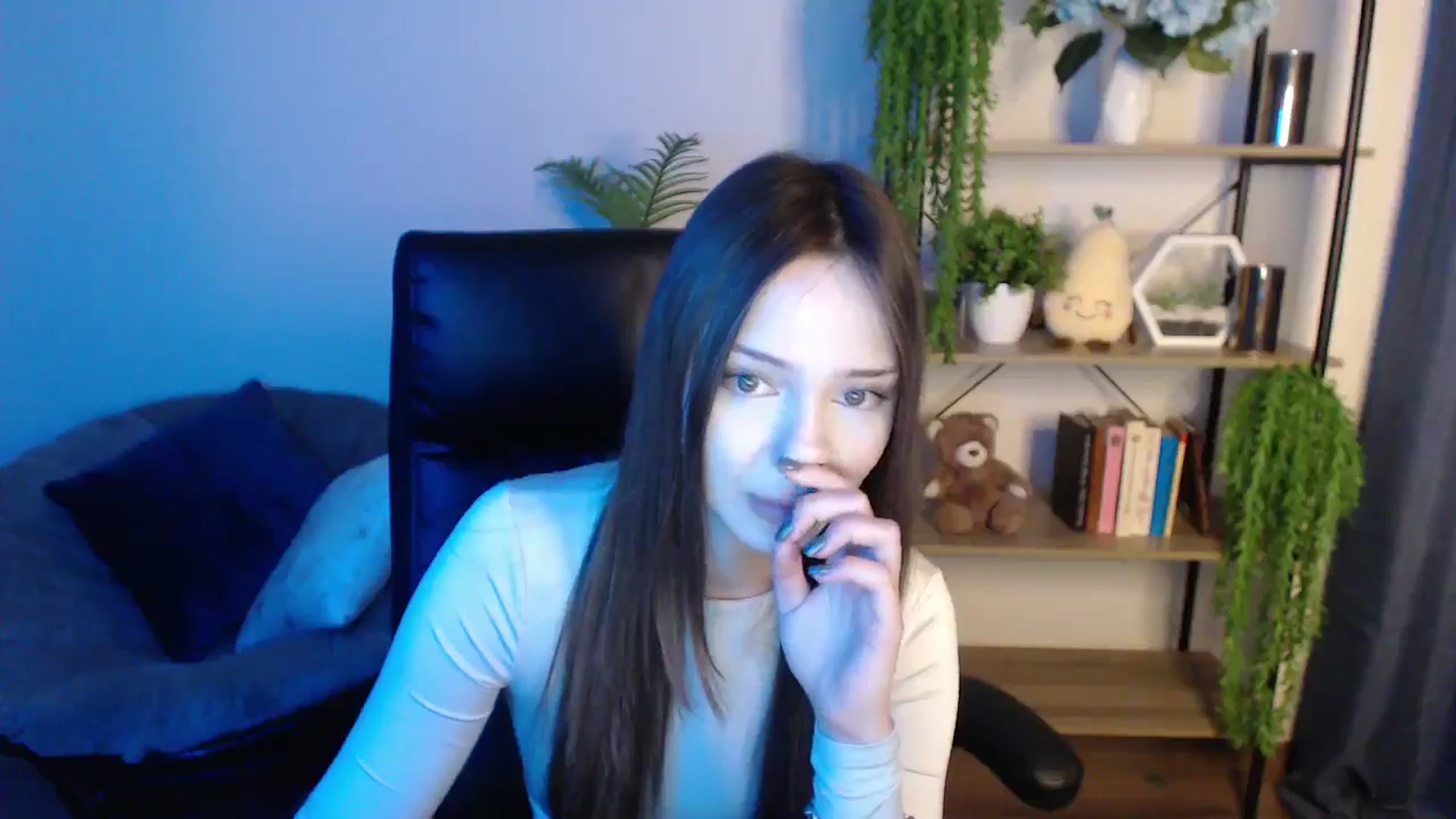 Gallery image thumbnail from KateManelli's myfreecams stream on, 02/26/2025, 14:51 image 7 of 20