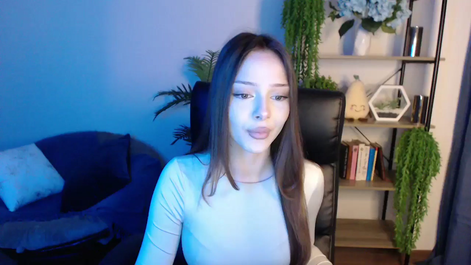 Gallery image thumbnail from KateManelli's myfreecams stream on, 02/28/2025, 10:56 image 1 of 20
