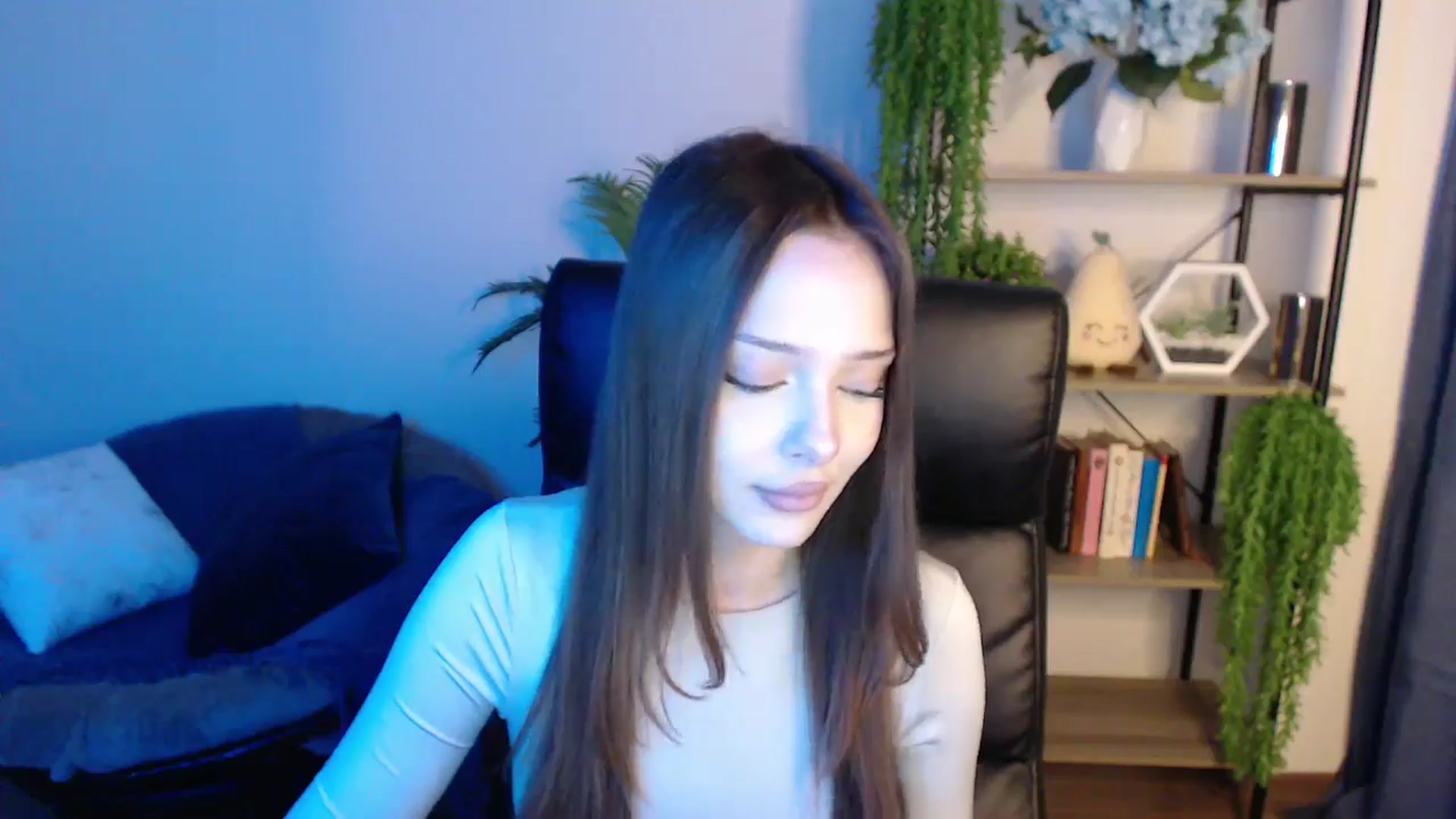 Gallery image thumbnail from KateManelli's myfreecams stream on, 02/28/2025, 10:56 image 13 of 20