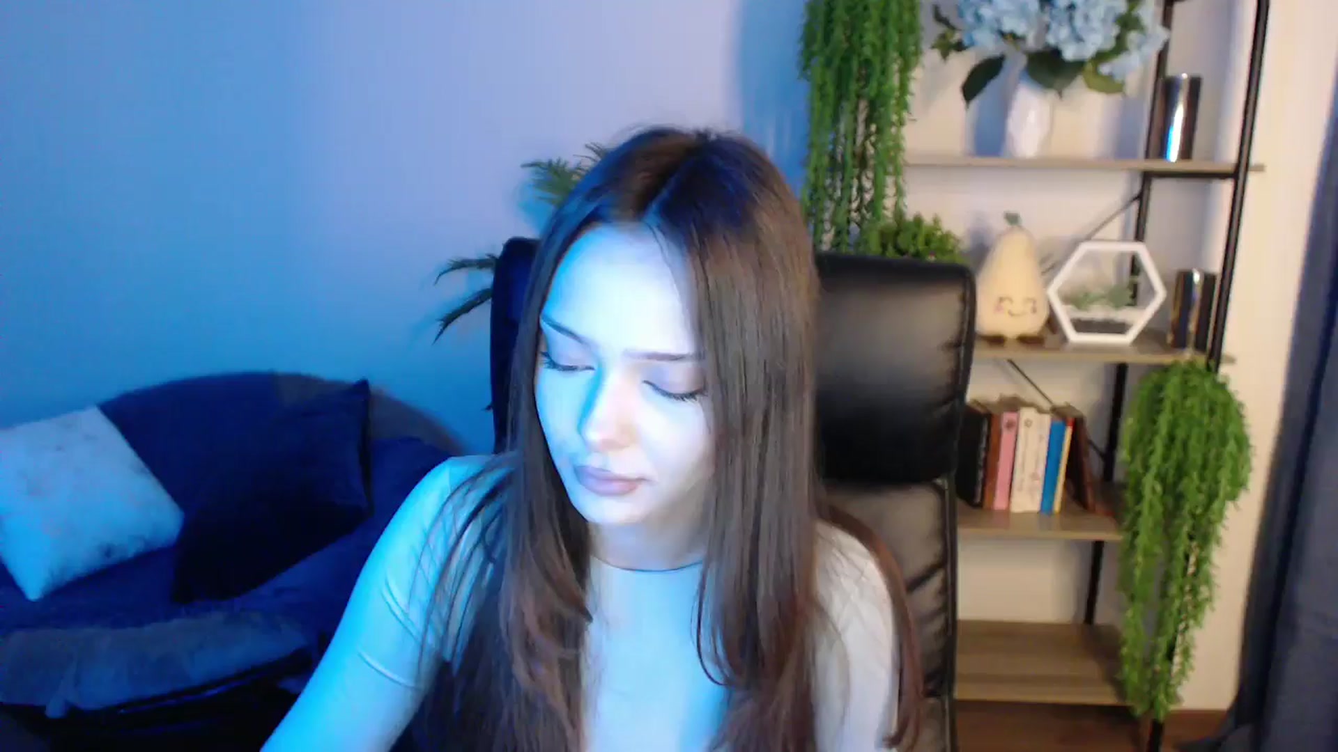 Gallery image thumbnail from KateManelli's myfreecams stream on, 02/28/2025, 10:56 image 14 of 20