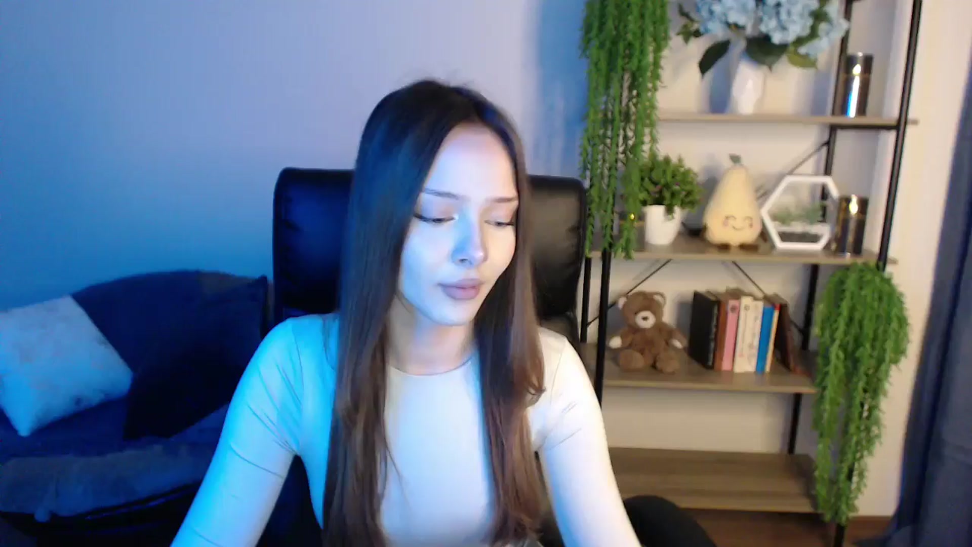 Gallery image thumbnail from KateManelli's myfreecams stream on, 02/28/2025, 12:51 image 1 of 20