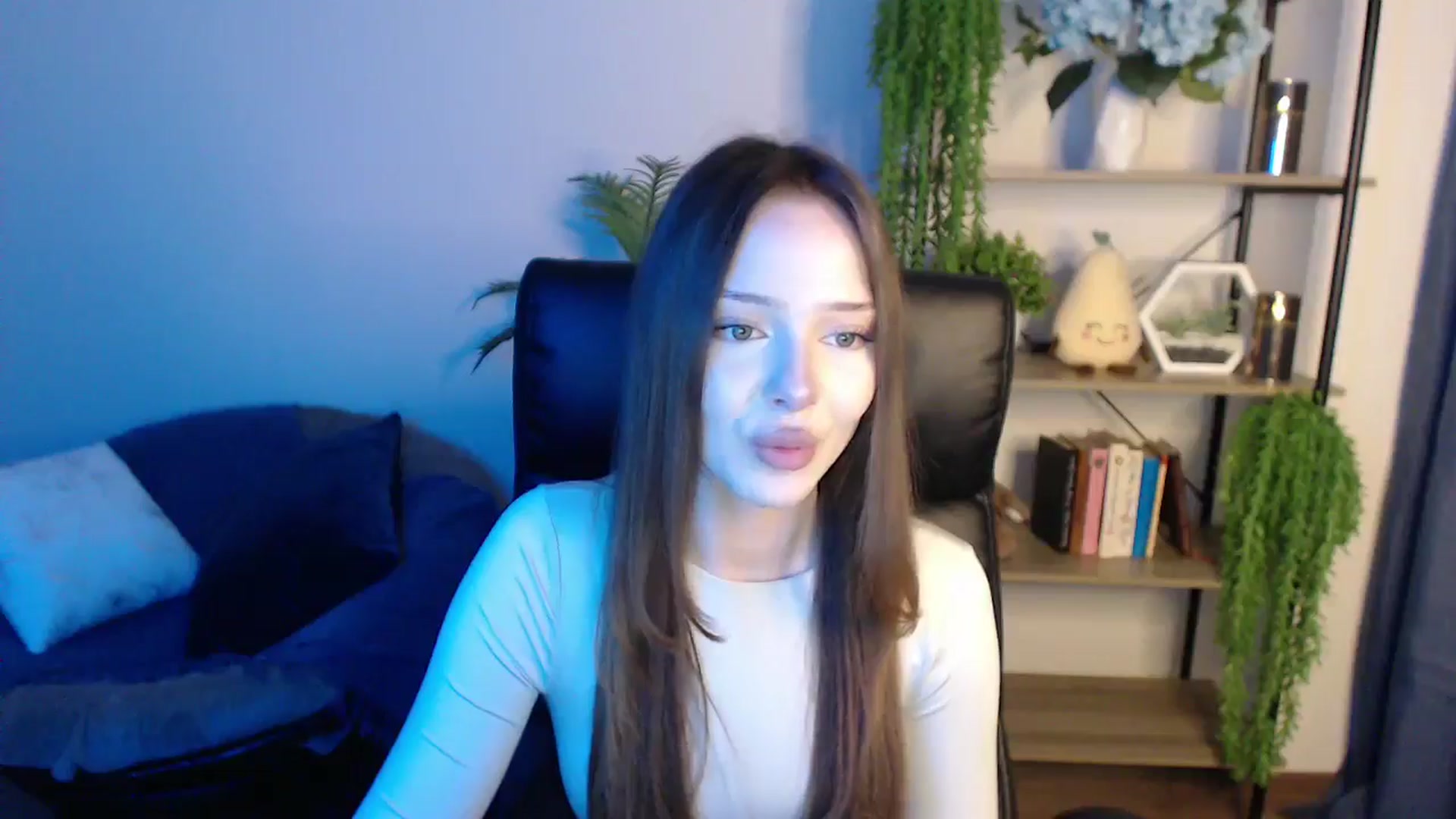 Gallery image thumbnail from KateManelli's myfreecams stream on, 02/28/2025, 12:51 image 7 of 20