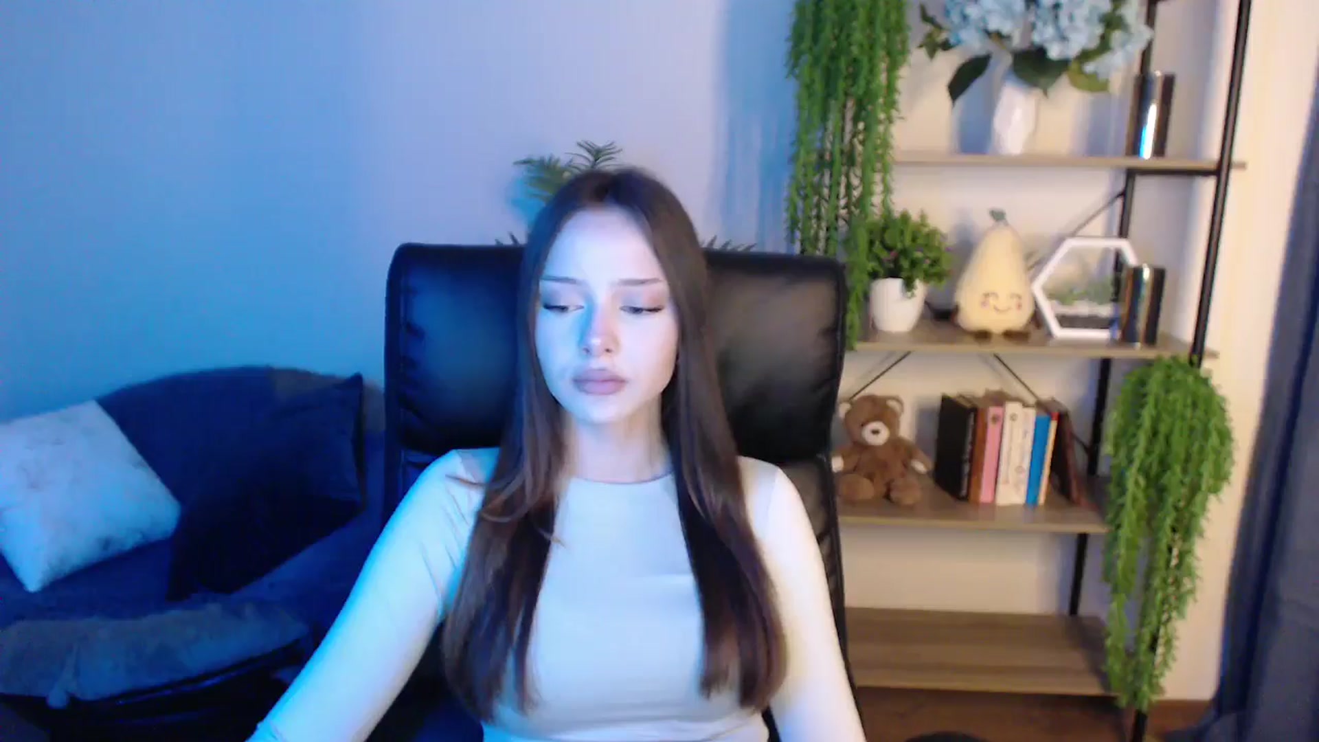 Gallery image thumbnail from KateManelli's myfreecams stream on, 02/28/2025, 14:17 image 6 of 20