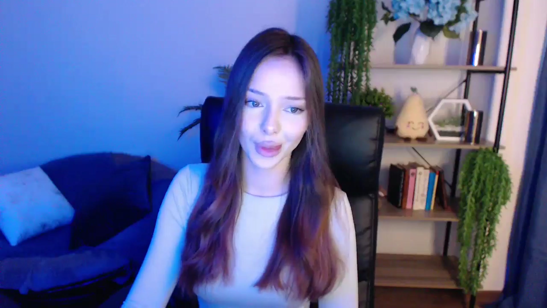 Gallery image thumbnail from KateManelli's myfreecams stream on, 03/01/2025, 10:13 image 19 of 20