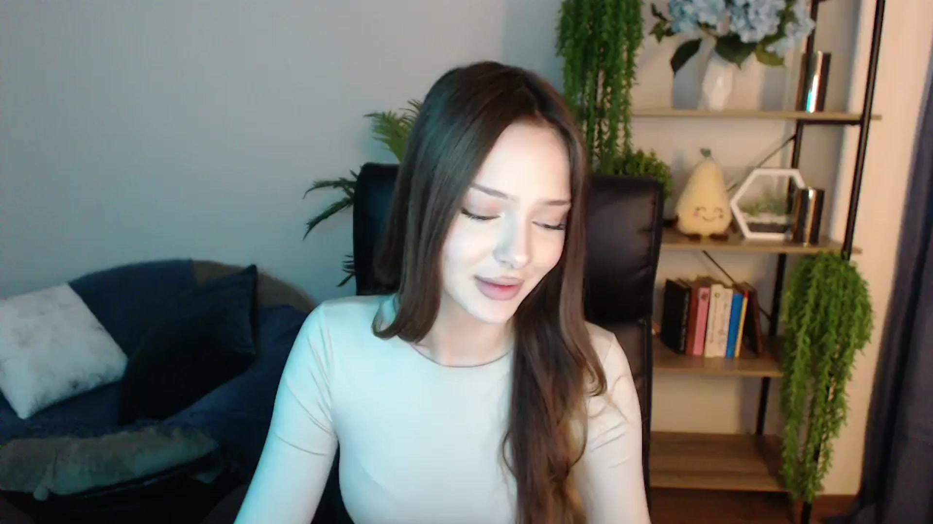 Gallery image thumbnail from KateManelli's myfreecams stream on, 03/01/2025, 10:13 image 7 of 20