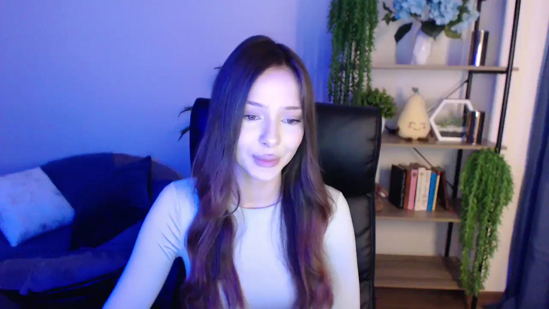 Gallery image thumbnail from KateManelli's myfreecams stream on, 03/01/2025, 10:13 image 15 of 20