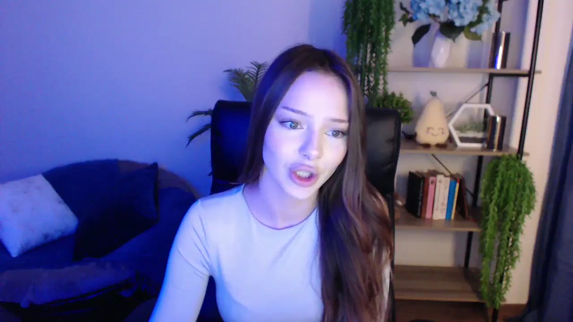 Gallery image thumbnail from KateManelli's myfreecams stream on, 03/01/2025, 10:13 image 8 of 20