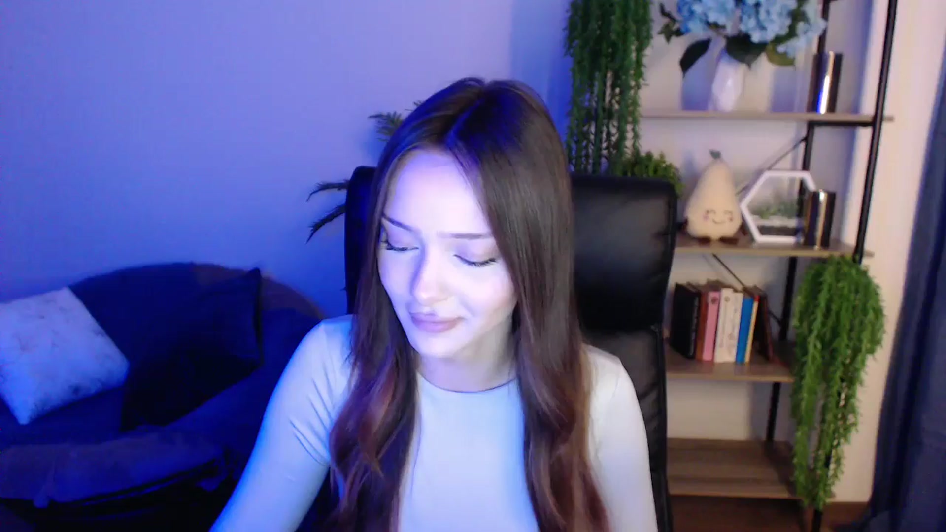 Gallery image thumbnail from KateManelli's myfreecams stream on, 03/01/2025, 11:40 image 8 of 20