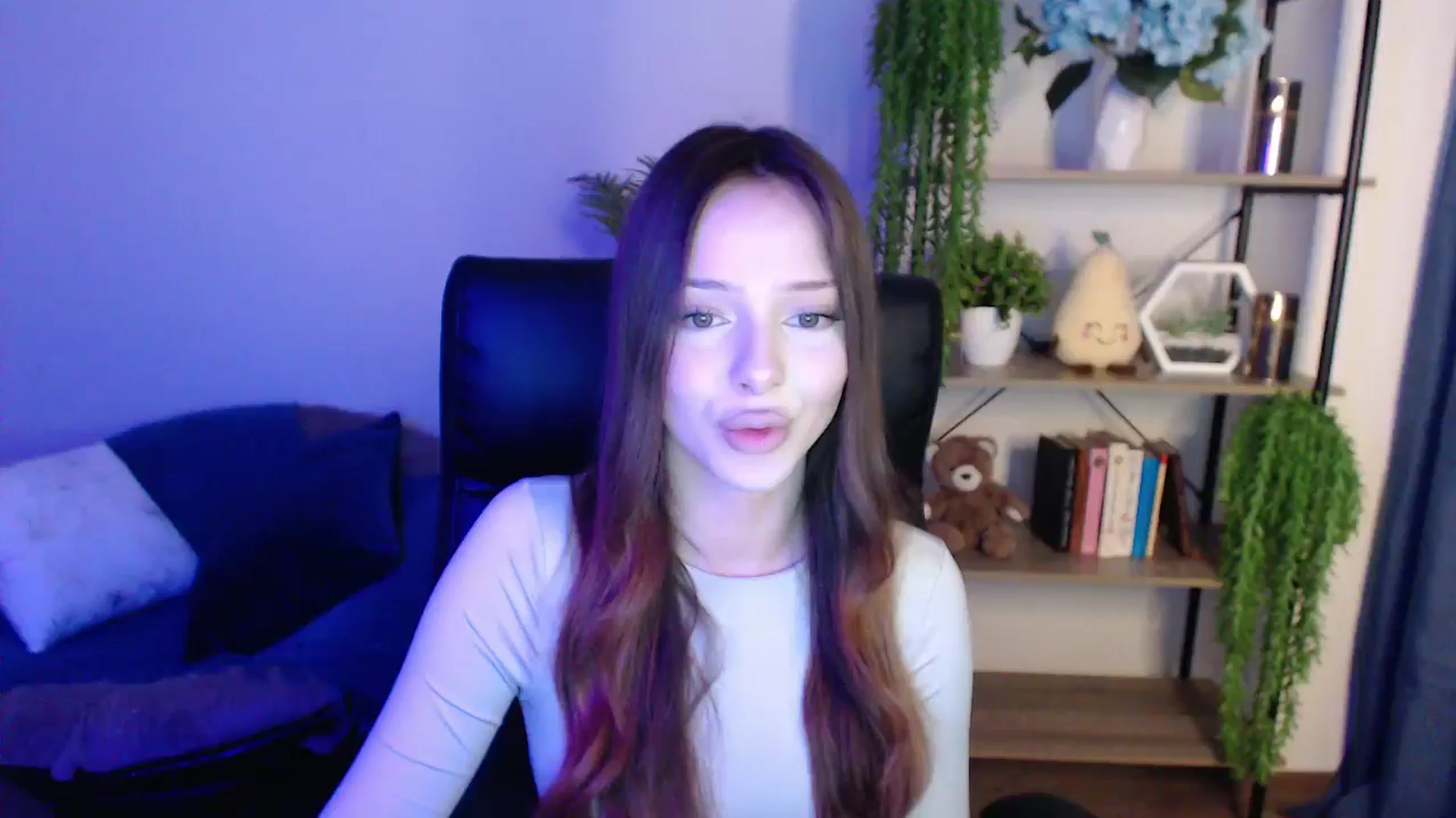 Gallery image thumbnail from KateManelli's myfreecams stream on, 03/01/2025, 12:28 image 9 of 20