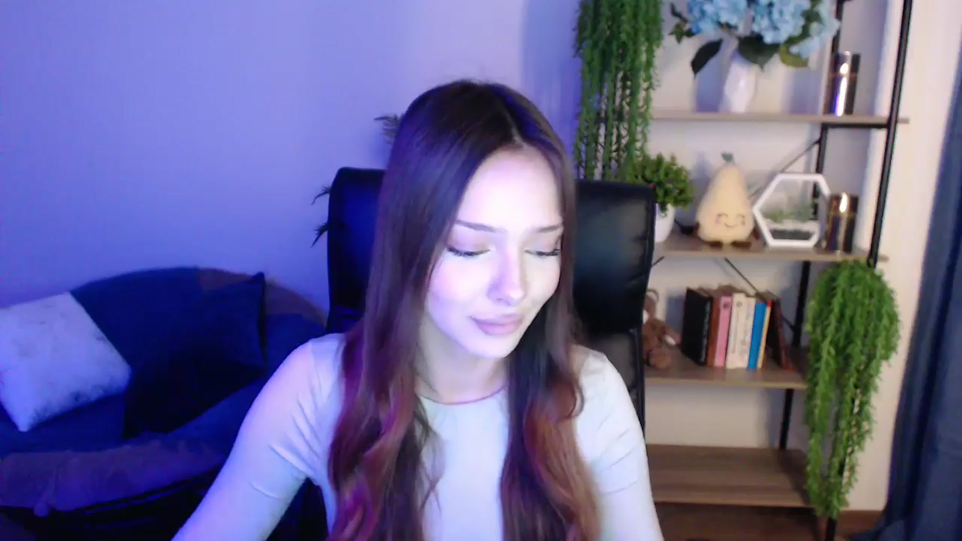 Gallery image thumbnail from KateManelli's myfreecams stream on, 03/01/2025, 12:28 image 12 of 20