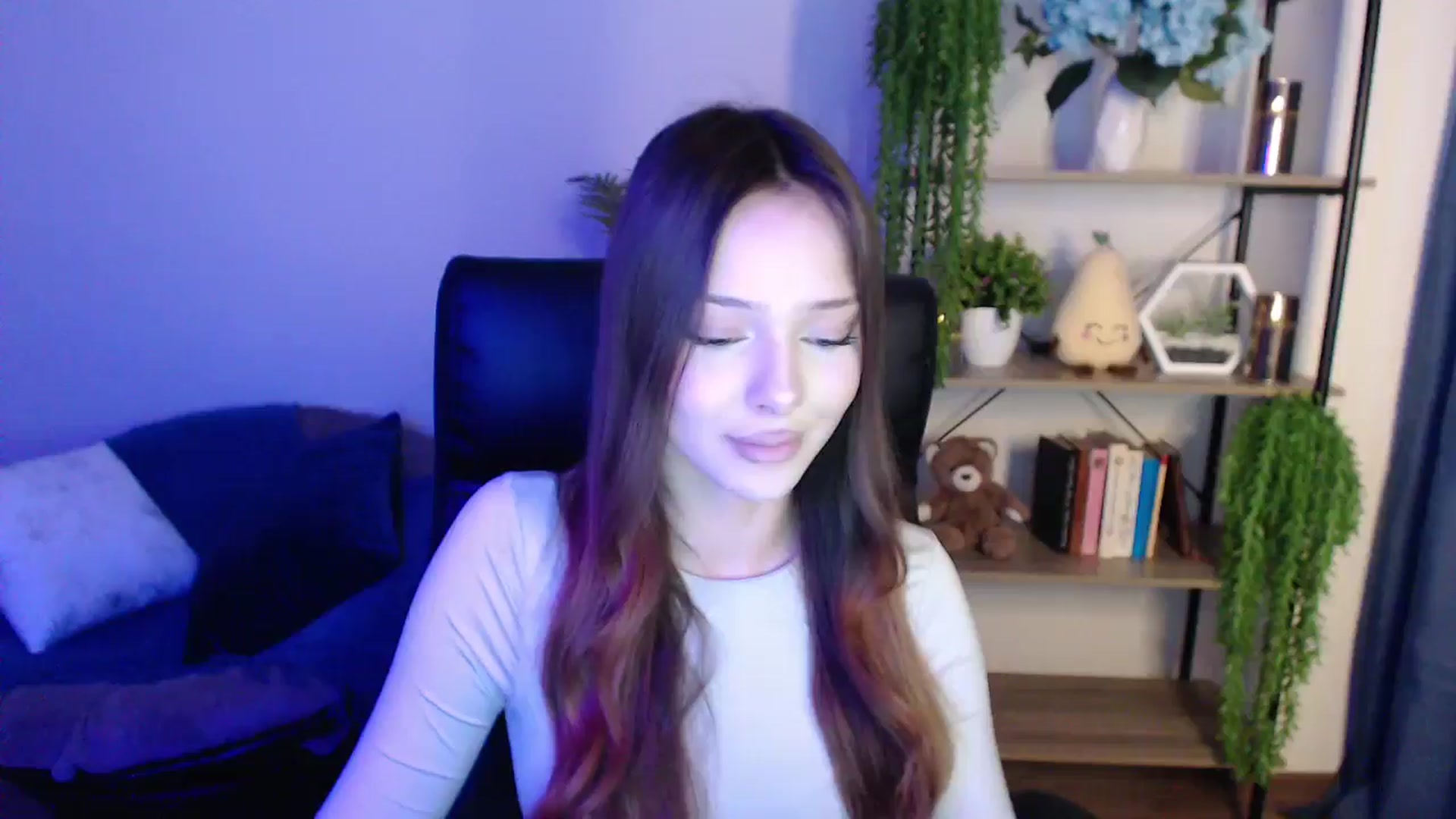 Gallery image thumbnail from KateManelli's myfreecams stream on, 03/01/2025, 12:28 image 7 of 20