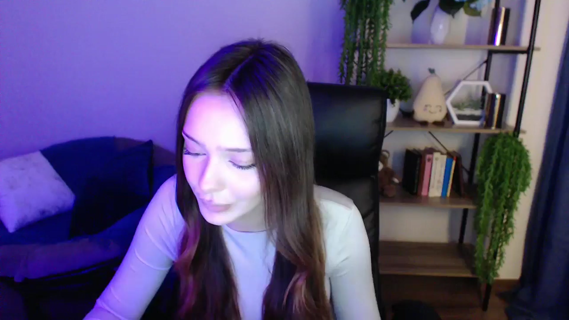 Gallery image thumbnail from KateManelli's myfreecams stream on, 03/01/2025, 13:46 image 5 of 20