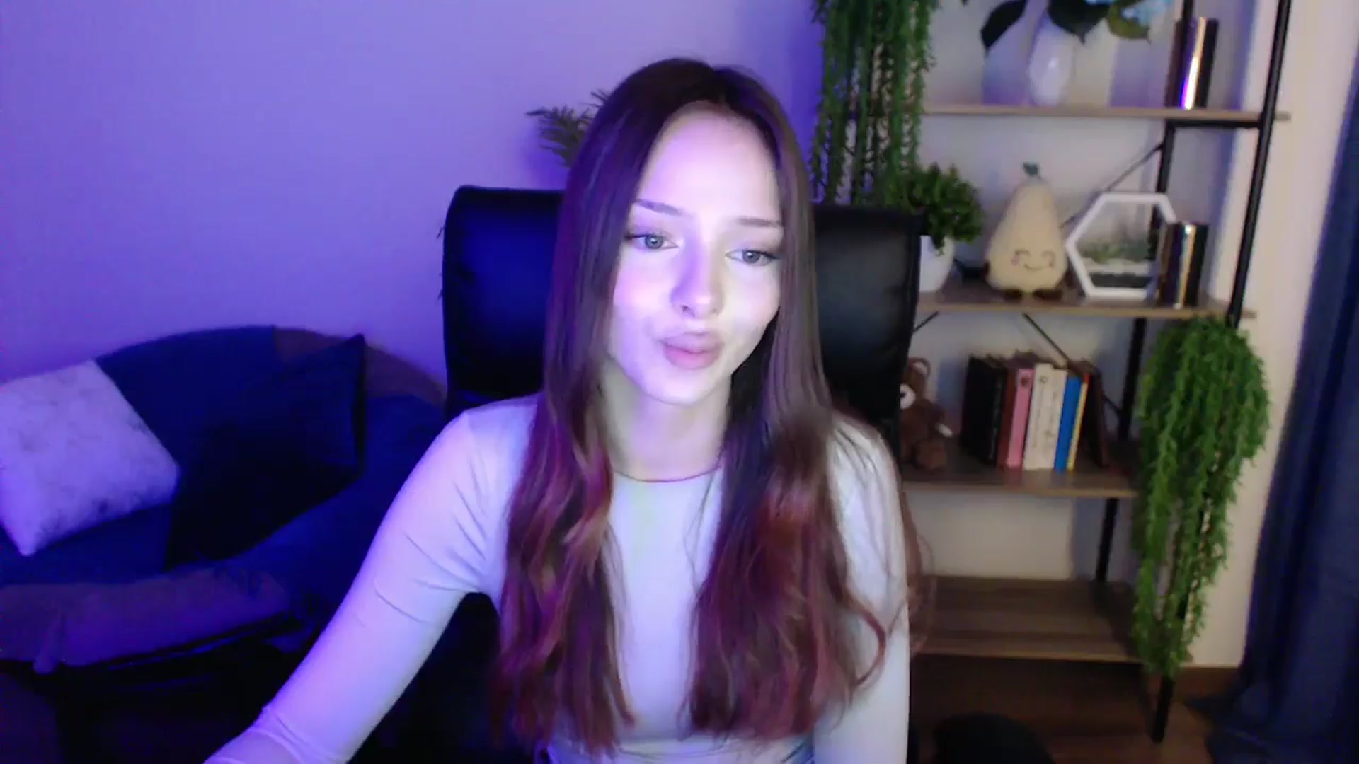 Gallery image thumbnail from KateManelli's myfreecams stream on, 03/01/2025, 13:46 image 6 of 20