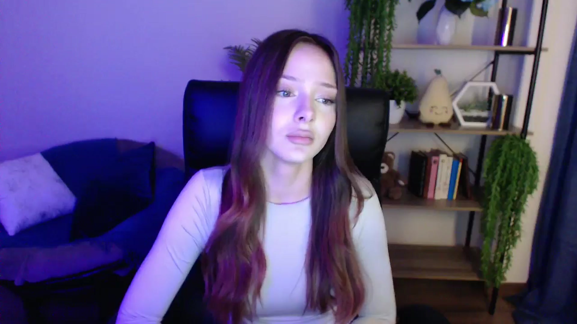 Gallery image thumbnail from KateManelli's myfreecams stream on, 03/01/2025, 13:46 image 2 of 20