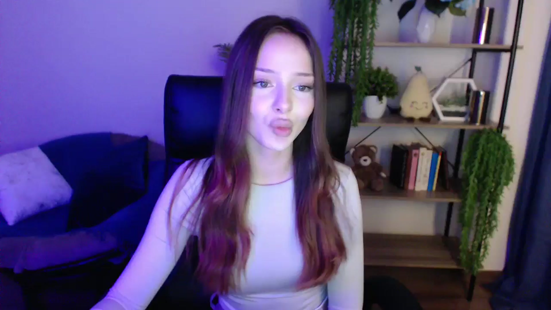 Gallery image thumbnail from KateManelli's myfreecams stream on, 03/01/2025, 13:46 image 1 of 20