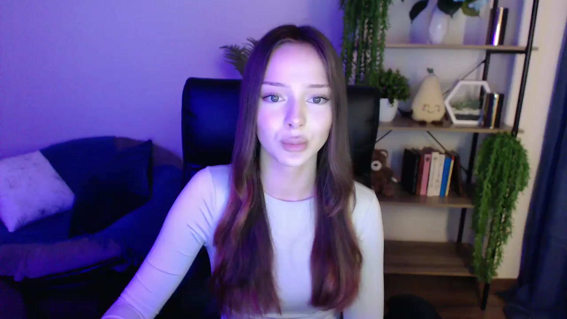 Gallery image thumbnail from KateManelli's myfreecams stream on, 03/01/2025, 14:11 image 1 of 20