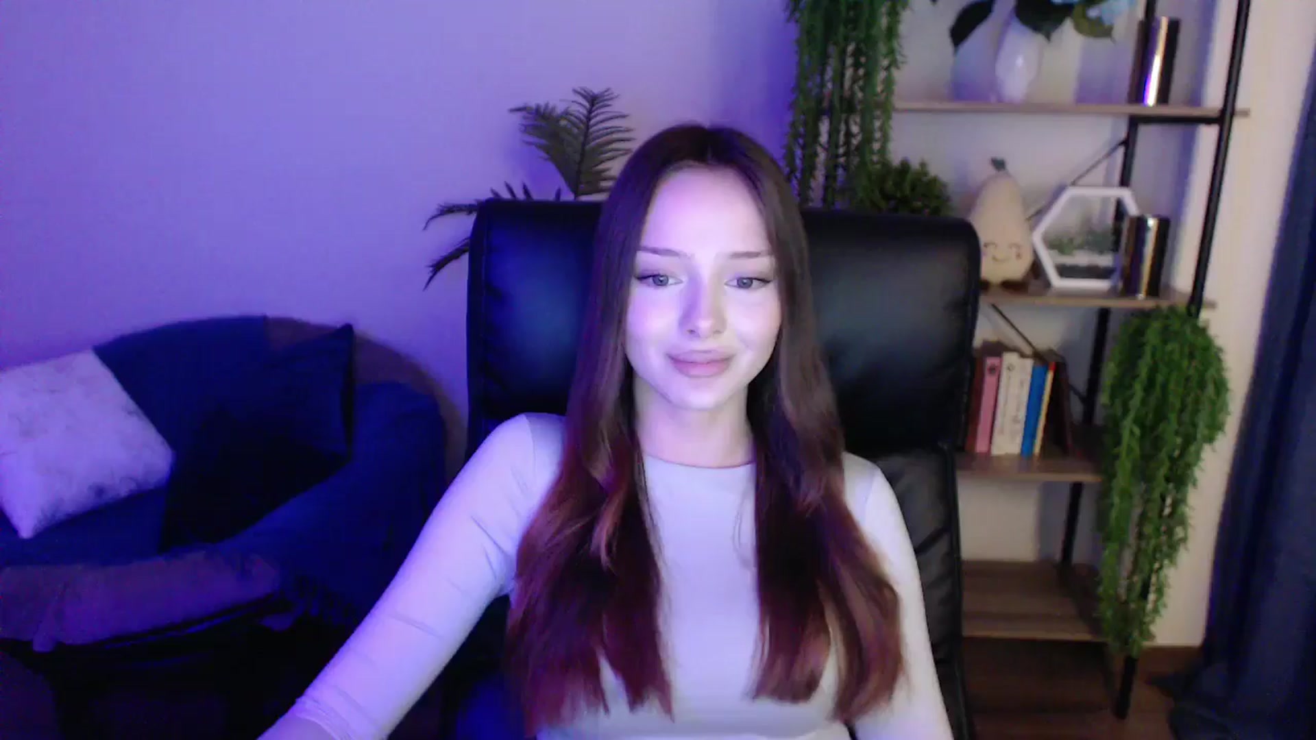 Gallery image thumbnail from KateManelli's myfreecams stream on, 03/01/2025, 14:11 image 3 of 20
