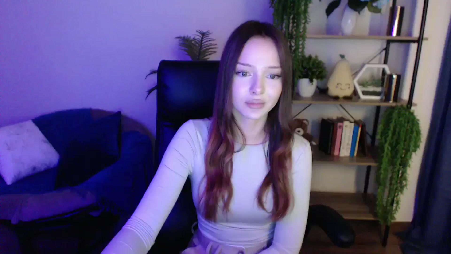 Gallery image thumbnail from KateManelli's myfreecams stream on, 03/01/2025, 14:41 image 2 of 20
