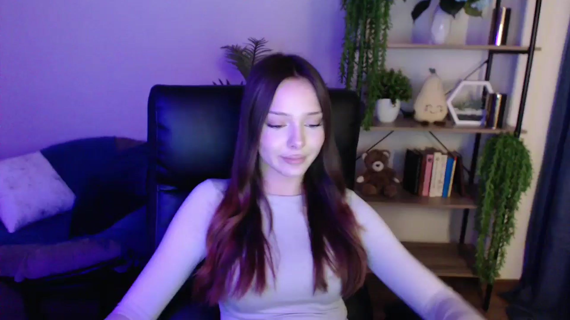 Gallery image thumbnail from KateManelli's myfreecams stream on, 03/01/2025, 14:41 image 6 of 20