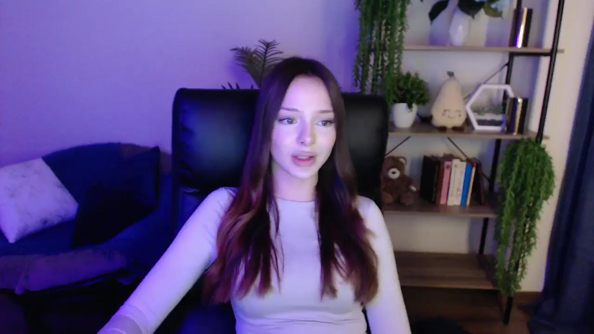 Gallery image thumbnail from KateManelli's myfreecams stream on, 03/01/2025, 14:41 image 7 of 20