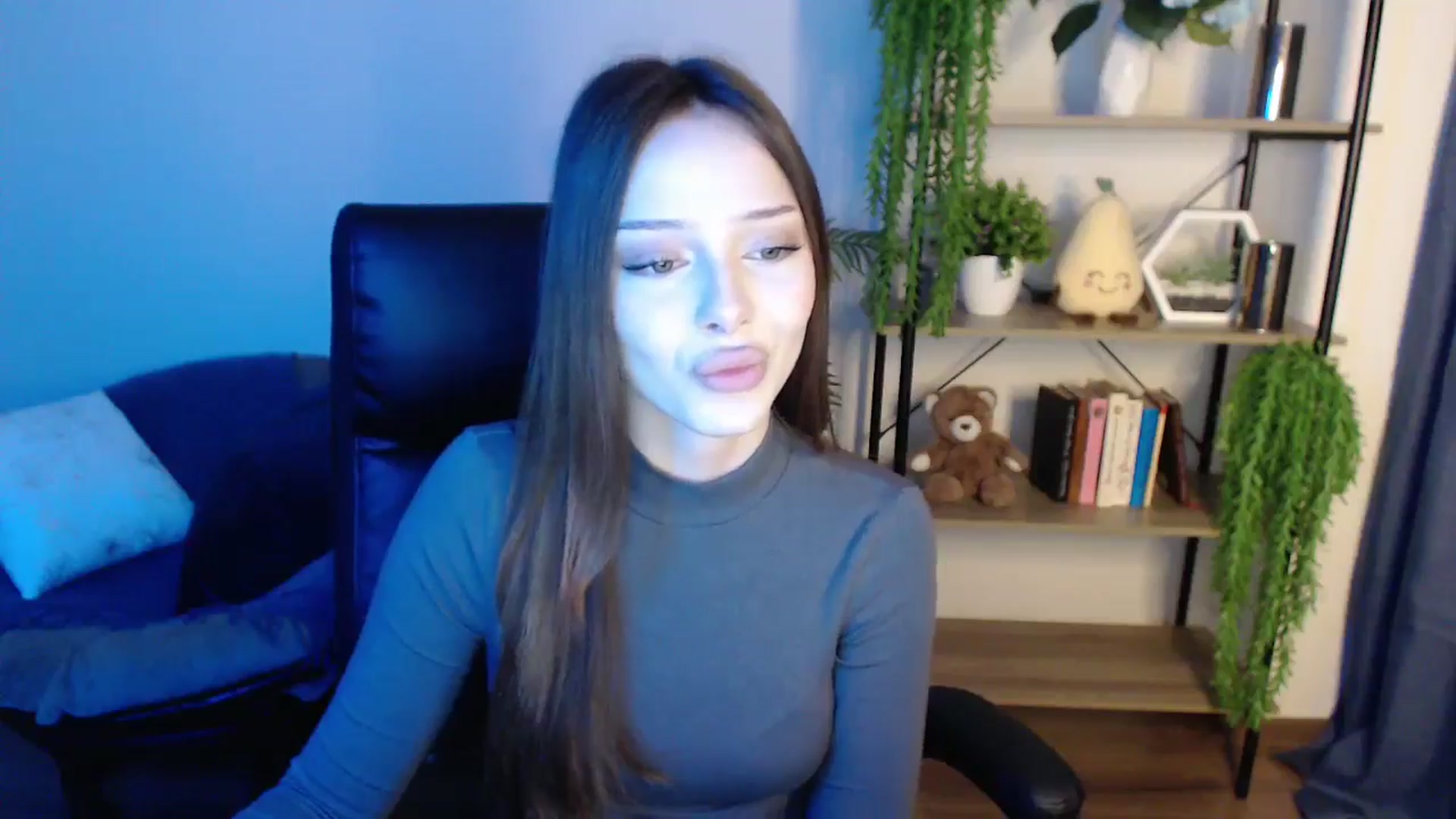 Gallery image thumbnail from KateManelli's myfreecams stream on, 03/03/2025, 09:35 image 13 of 20