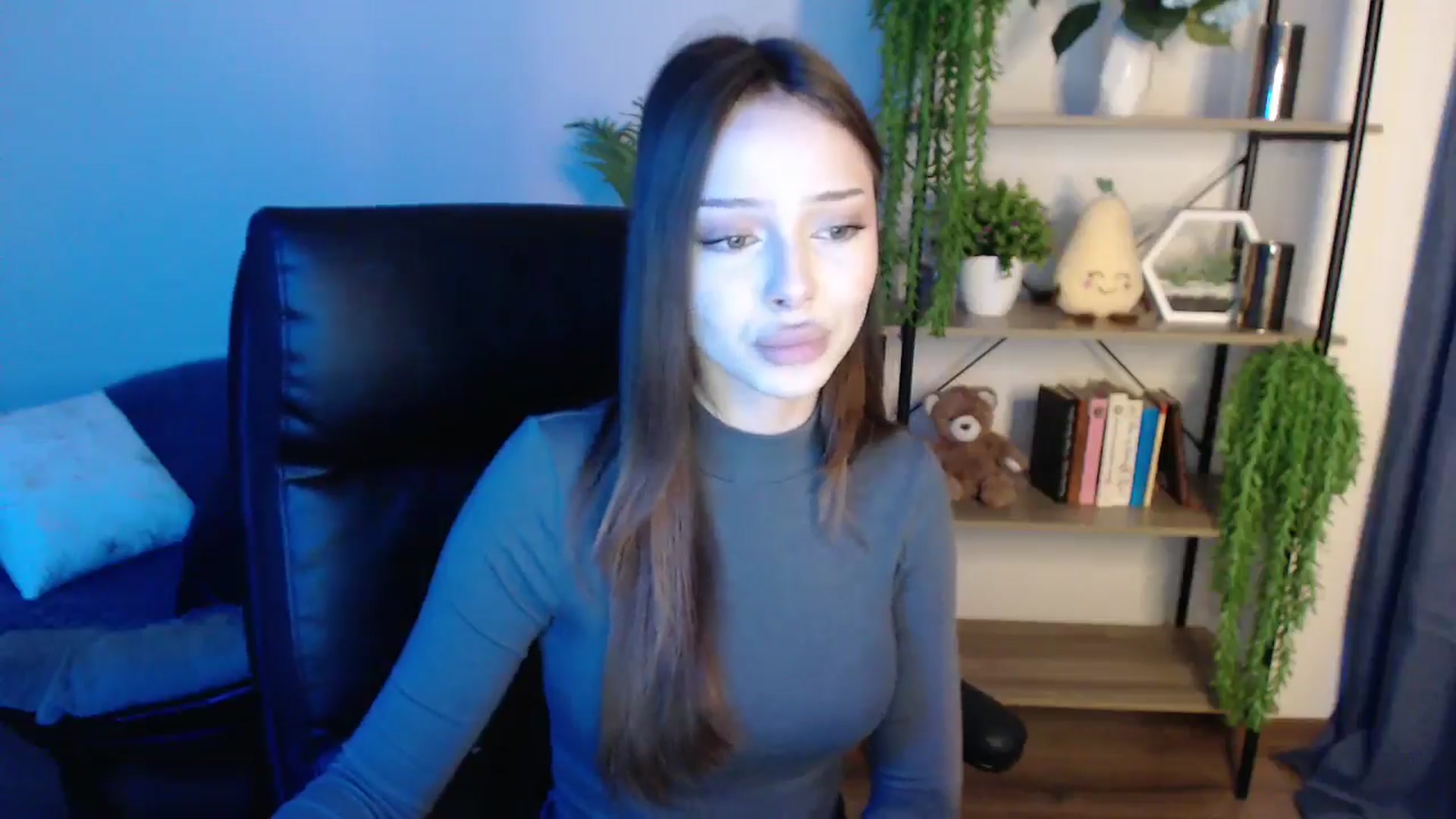 Gallery image thumbnail from KateManelli's myfreecams stream on, 03/03/2025, 09:35 image 10 of 20