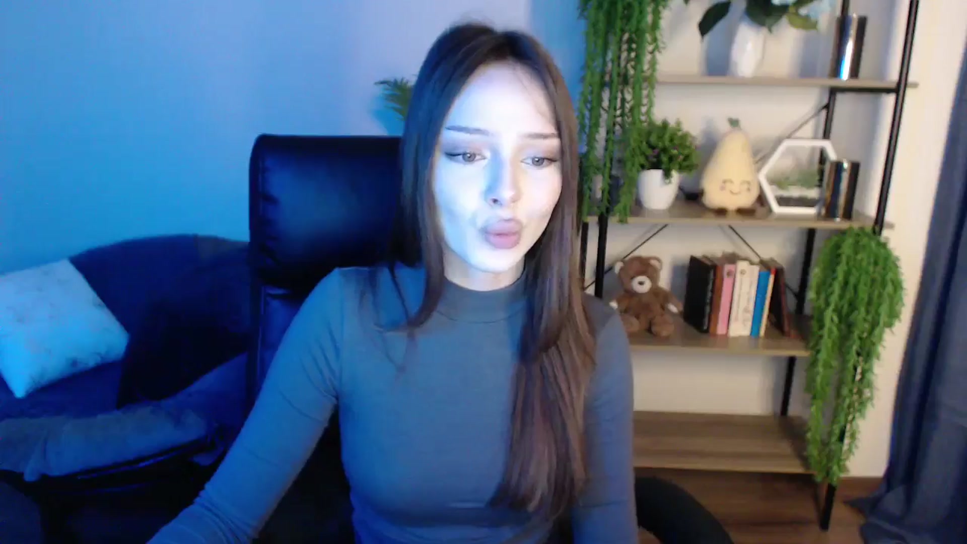 Gallery image thumbnail from KateManelli's myfreecams stream on, 03/03/2025, 10:27 image 5 of 20