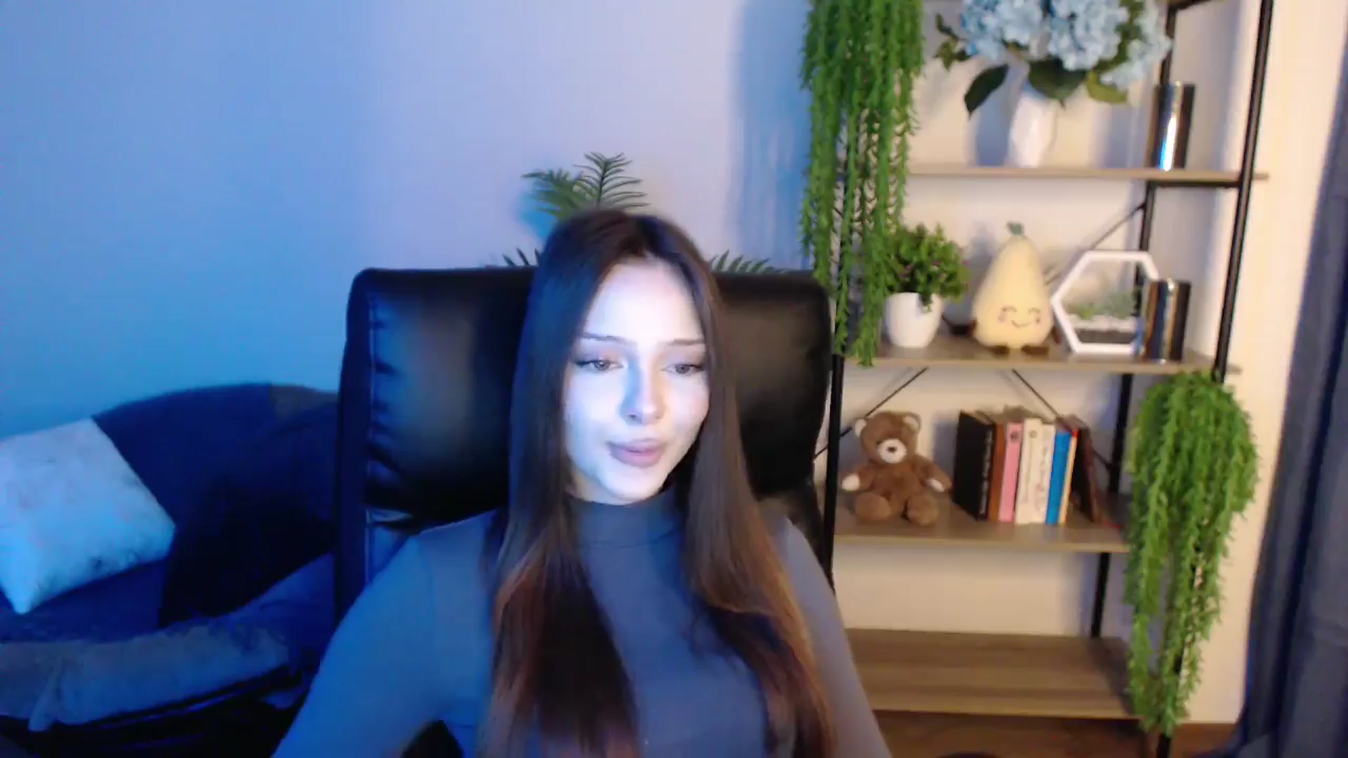 Gallery image thumbnail from KateManelli's myfreecams stream on, 03/03/2025, 13:39 image 14 of 20