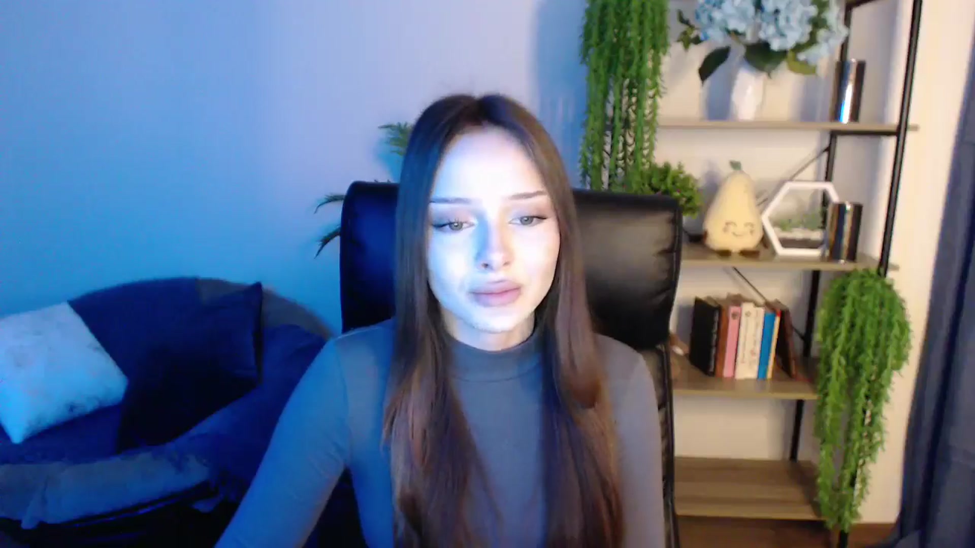 Gallery image thumbnail from KateManelli's myfreecams stream on, 03/03/2025, 13:39 image 10 of 20