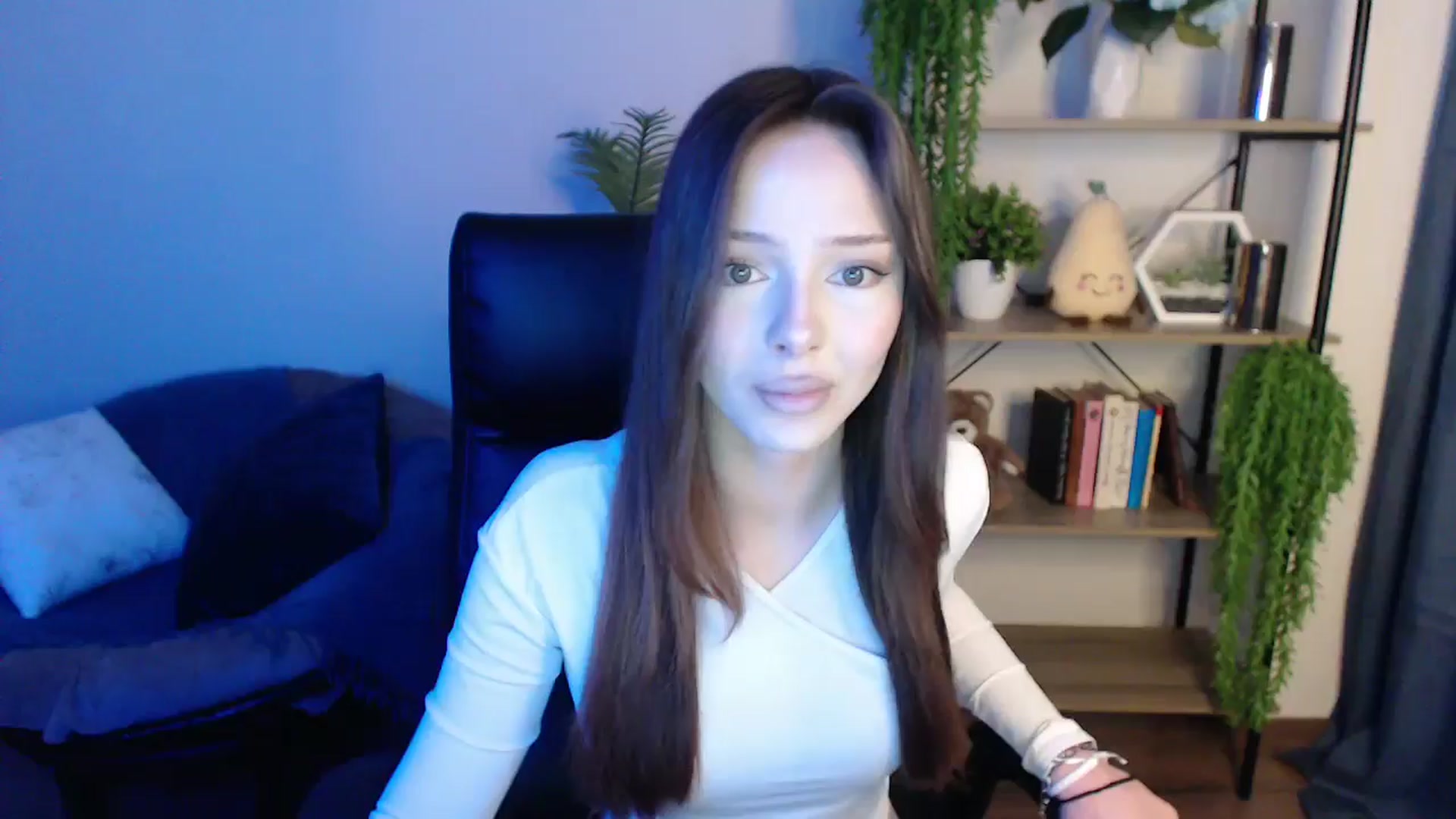 Gallery image thumbnail from KateManelli's myfreecams stream on, 03/04/2025, 09:50 image 11 of 20
