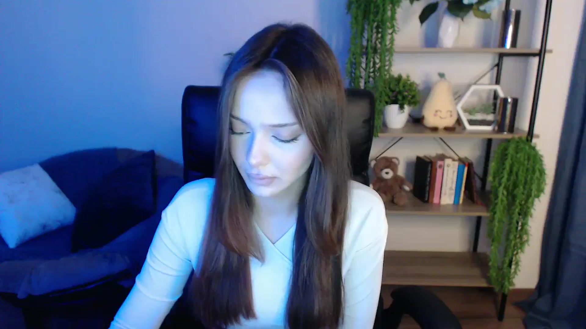 Gallery image thumbnail from KateManelli's myfreecams stream on, 03/04/2025, 09:50 image 12 of 20