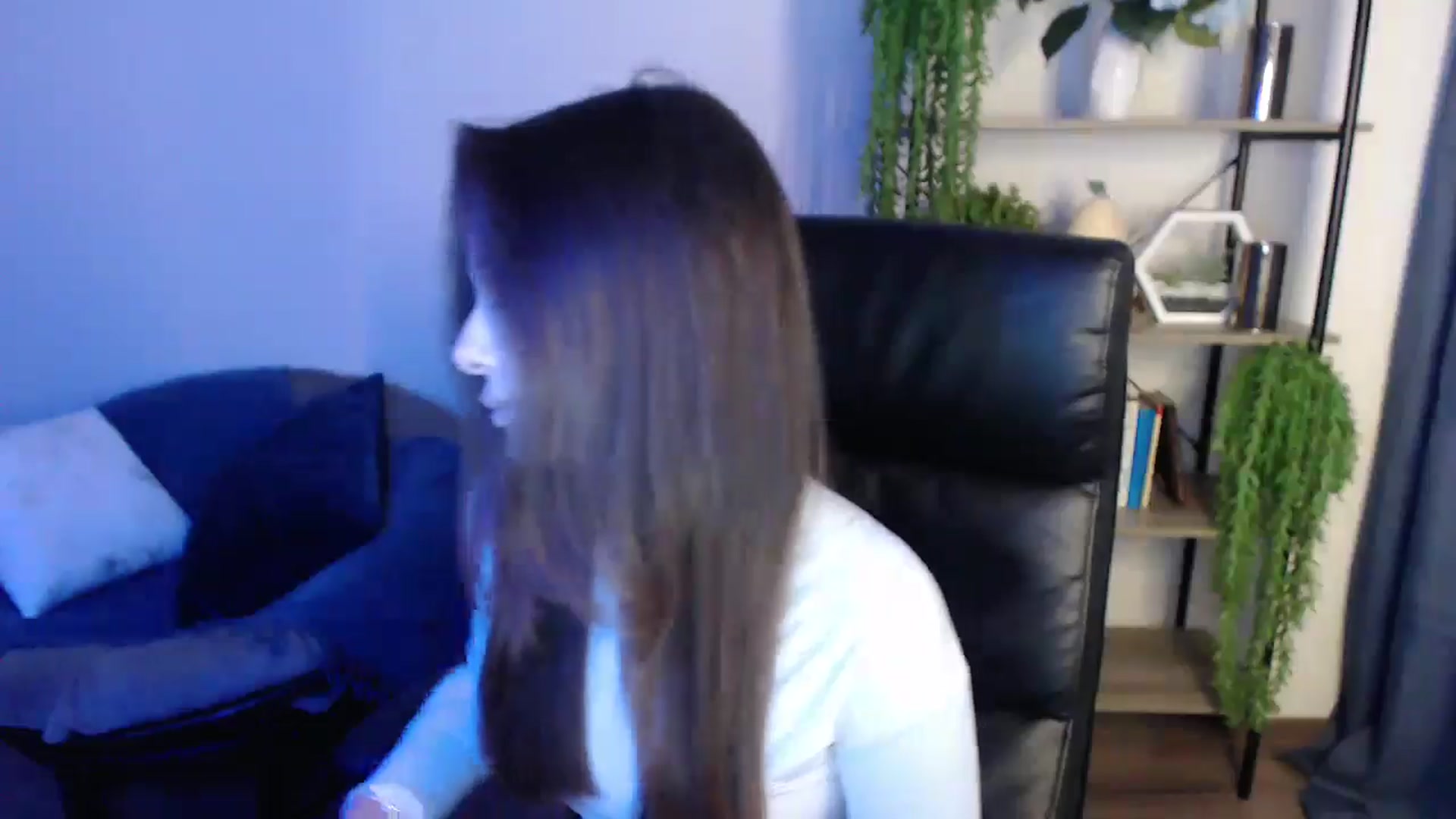 Gallery image thumbnail from KateManelli's myfreecams stream on, 03/04/2025, 09:50 image 18 of 20