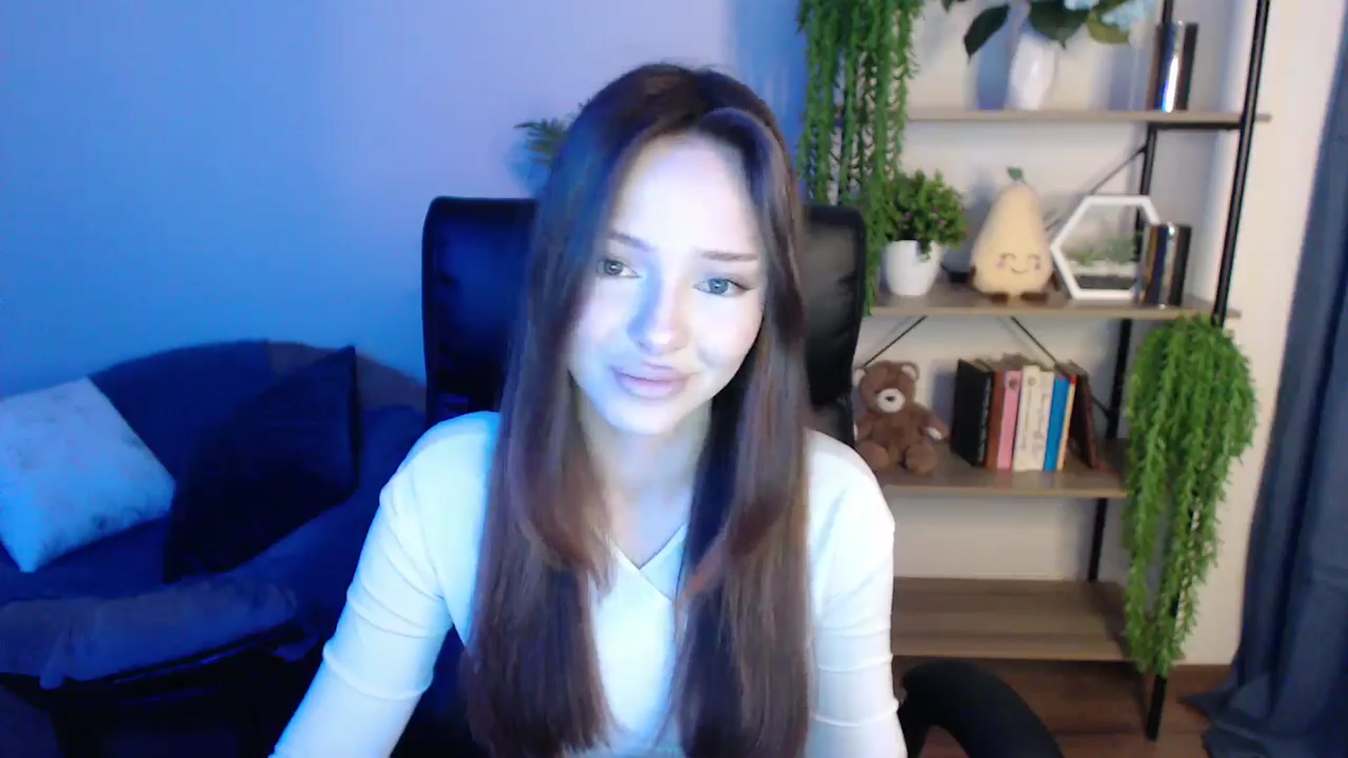 Gallery image thumbnail from KateManelli's myfreecams stream on, 03/04/2025, 09:50 image 9 of 20