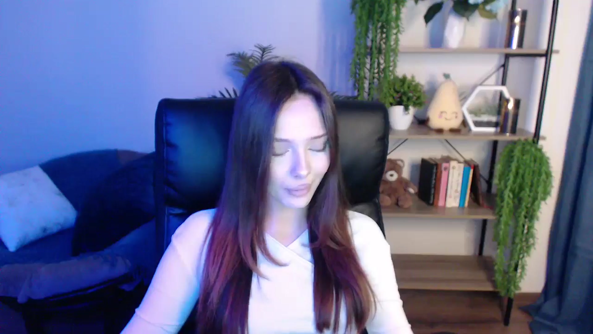 Gallery image thumbnail from KateManelli's myfreecams stream on, 03/04/2025, 11:32 image 18 of 20