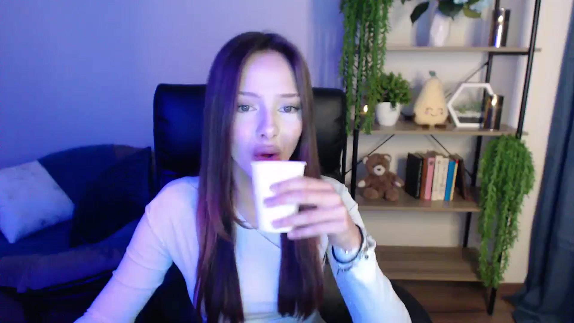 Gallery image thumbnail from KateManelli's myfreecams stream on, 03/04/2025, 11:32 image 20 of 20
