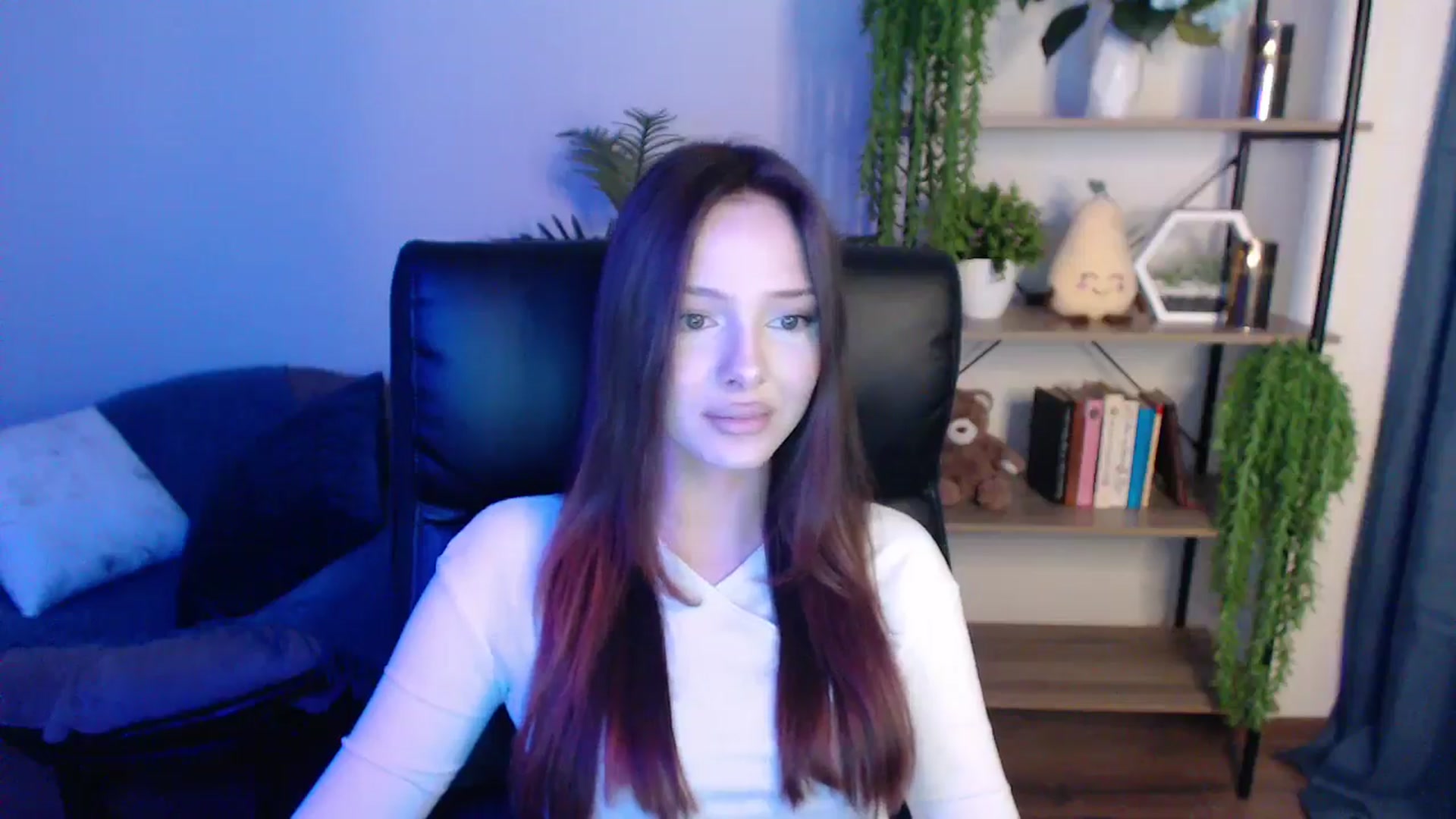 Gallery image thumbnail from KateManelli's myfreecams stream on, 03/04/2025, 11:32 image 15 of 20
