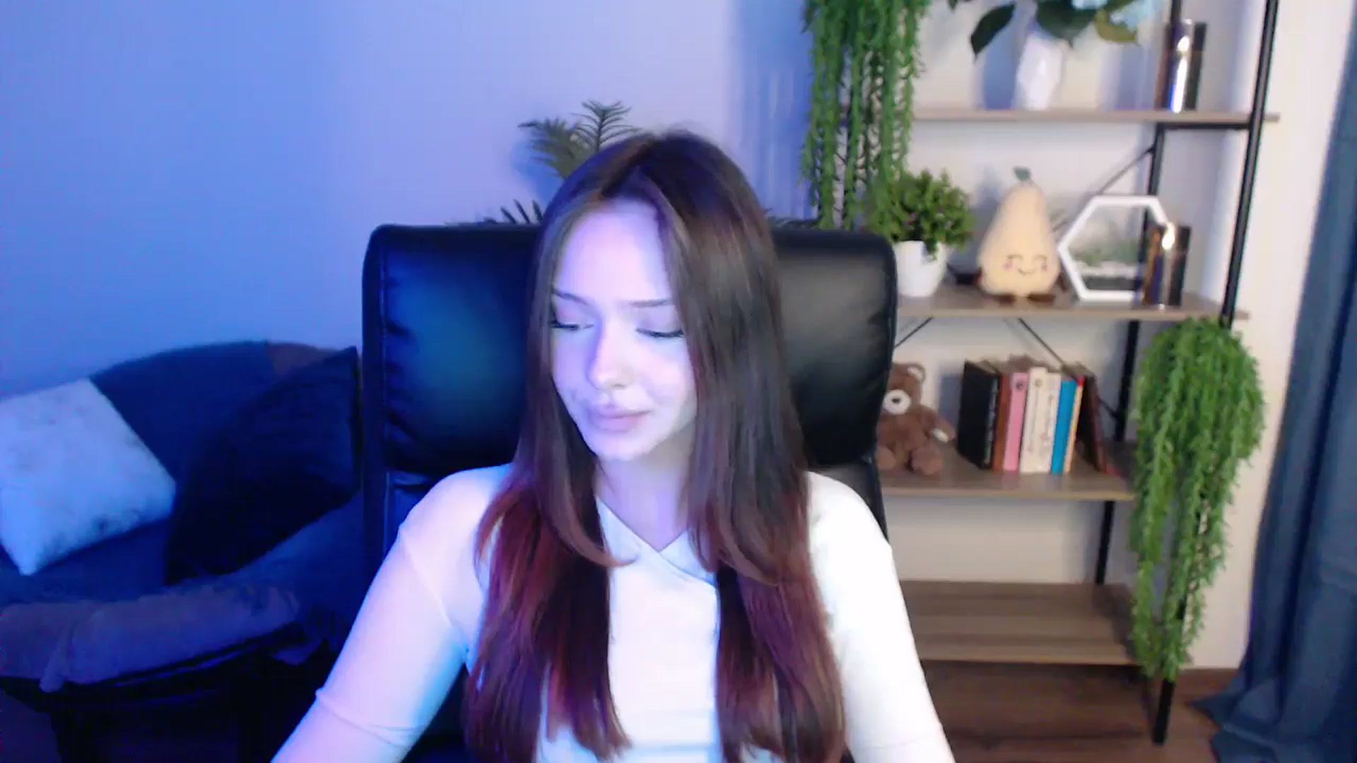 Gallery image thumbnail from KateManelli's myfreecams stream on, 03/04/2025, 11:32 image 14 of 20
