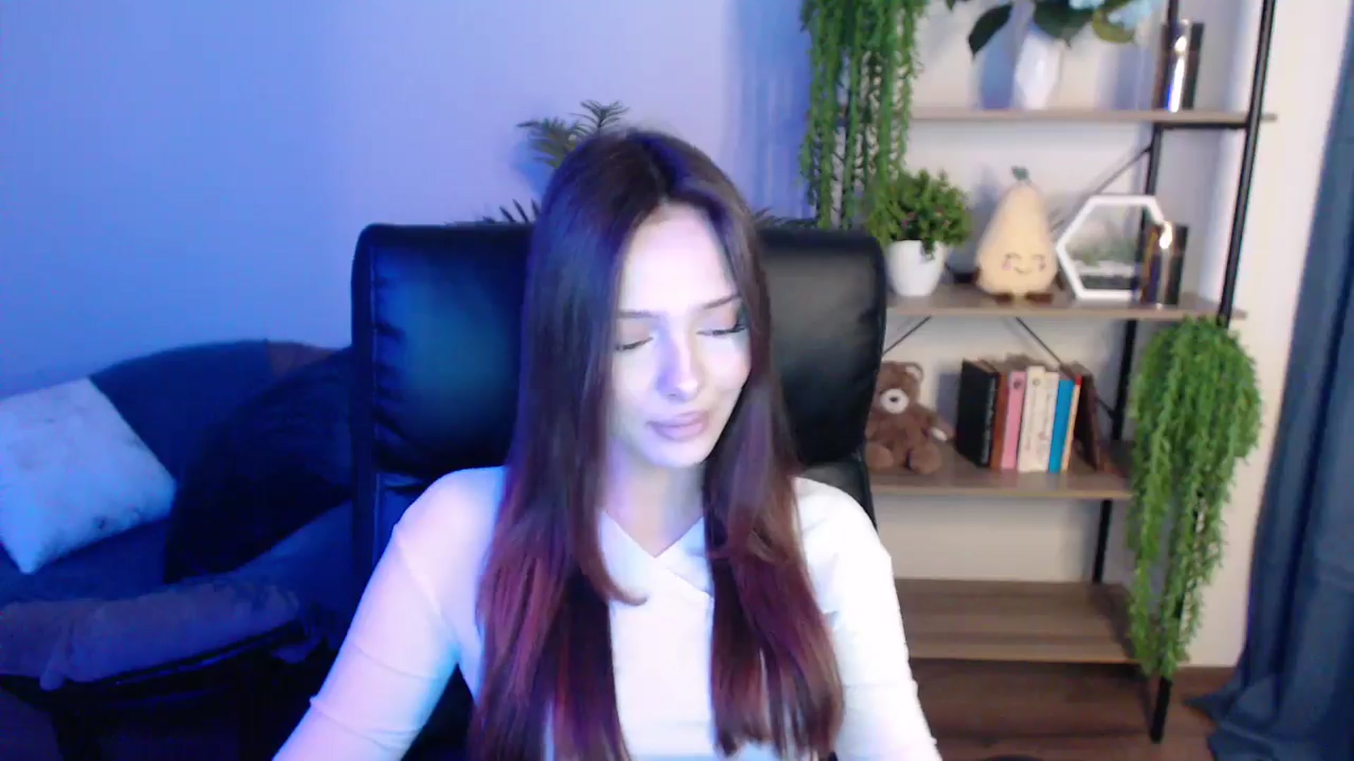 Gallery image thumbnail from KateManelli's myfreecams stream on, 03/04/2025, 11:32 image 16 of 20