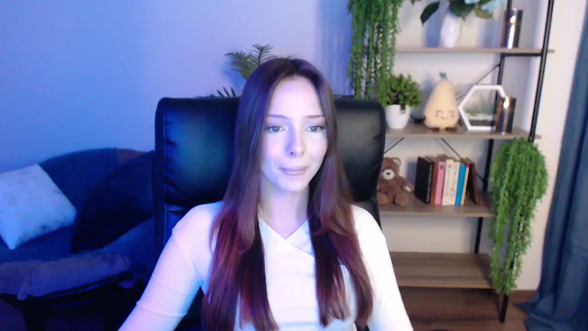 Gallery image thumbnail from KateManelli's myfreecams stream on, 03/04/2025, 11:32 image 10 of 20