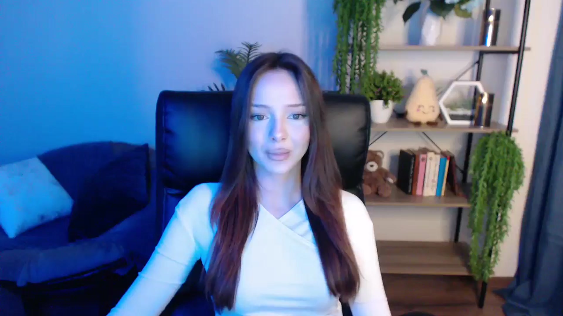 Gallery image thumbnail from KateManelli's myfreecams stream on, 03/04/2025, 11:32 image 2 of 20